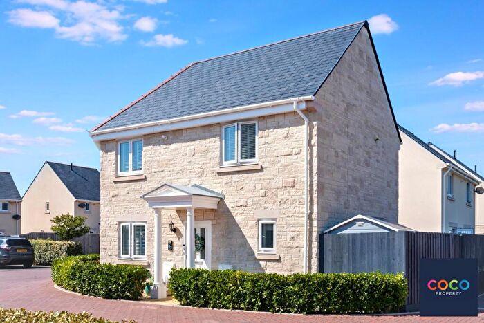 3 Bedroom Detached House For Sale In Bumpers Lane, Portland, DT5