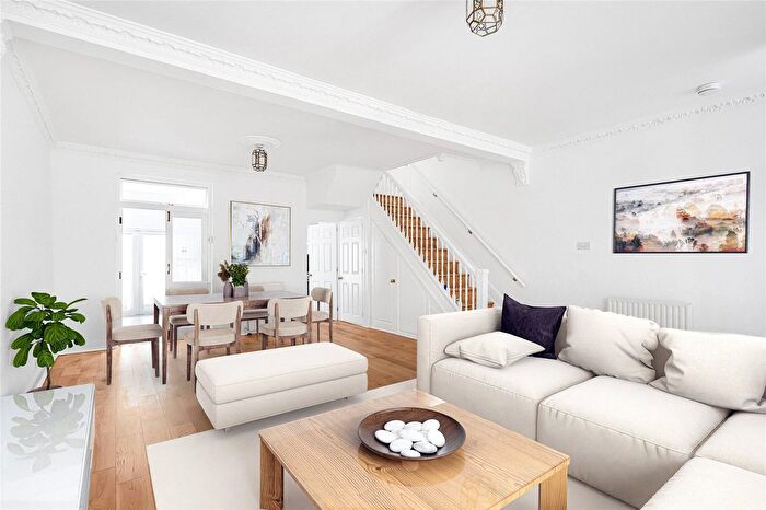 2 Bedroom End Of Terrace House To Rent In Shortlands, Hammersmith, London, W6