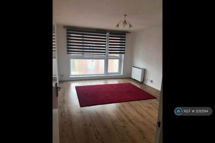 2 Bedroom Flat To Rent In Brendon House, Sutton, SM2