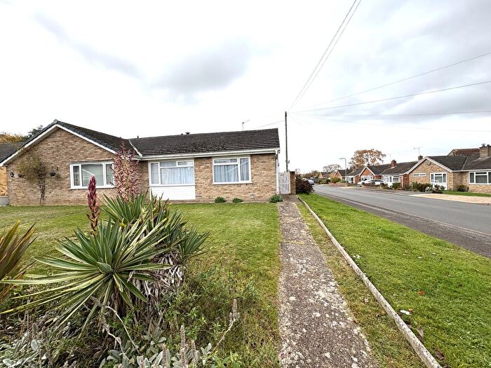 2 Bedroom Bungalow To Rent In Eardley Avenue, Andover, Andover, SP10