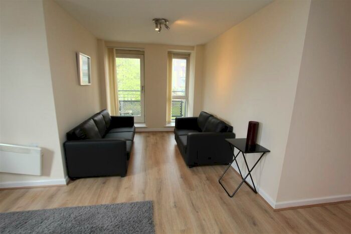 2 Bedroom Flat To Rent In Aspect, Elmwood Lane, LS2
