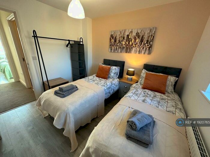 3 Bedroom Semi-Detached House To Rent In Grable Avenue, Oxley Park, Milton Keynes, MK4