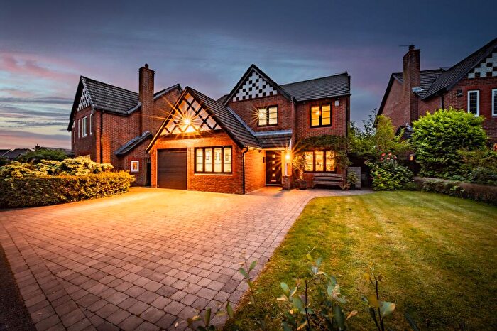 5 Bedroom Detached House For Sale In Woburn Close, Kingsmead, Cheshire, CW9