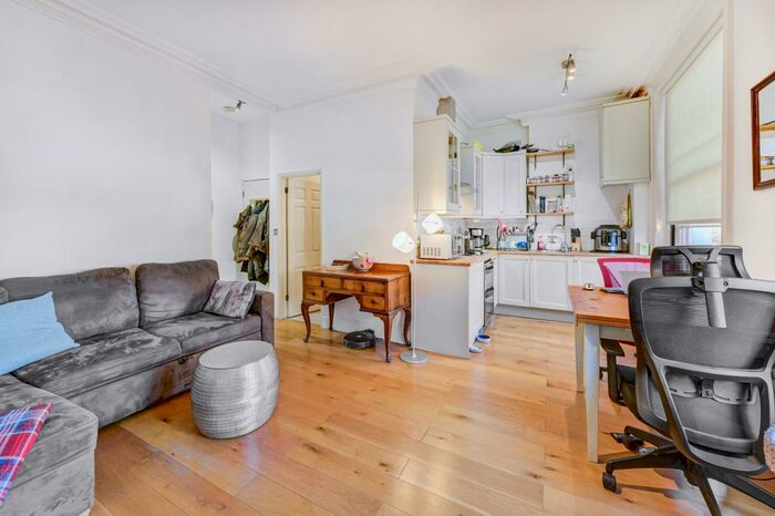 1 Bedroom Flat To Rent In Gunter Grove, London, SW10