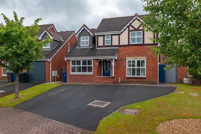 4 Bedroom Detached House For Sale In Devonport Close, Walton-Le-Dale, Preston, PR5