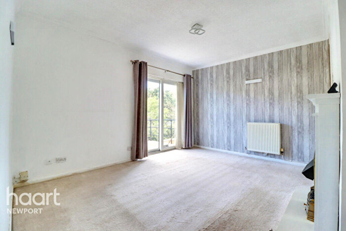 2 Bedroom Semi-Detached Bungalow For Sale In East Grove Road, Newport, NP19