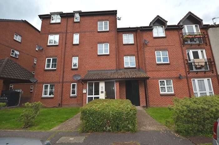 1 Bedroom Flat To Rent In Knowles Close, West Drayton, UB7