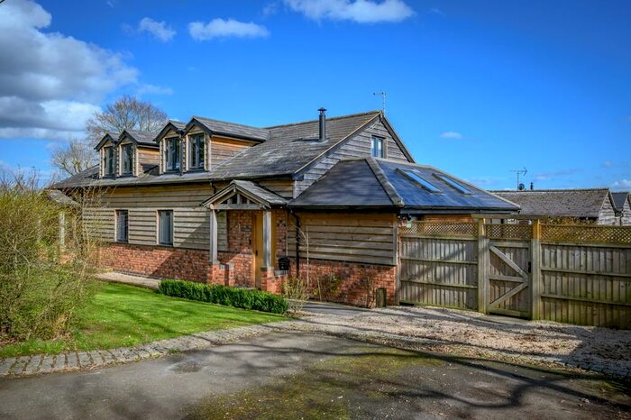 3 Bedroom Barn Conversion For Sale In Off Oldwich Lane West, Chadwick End, B93