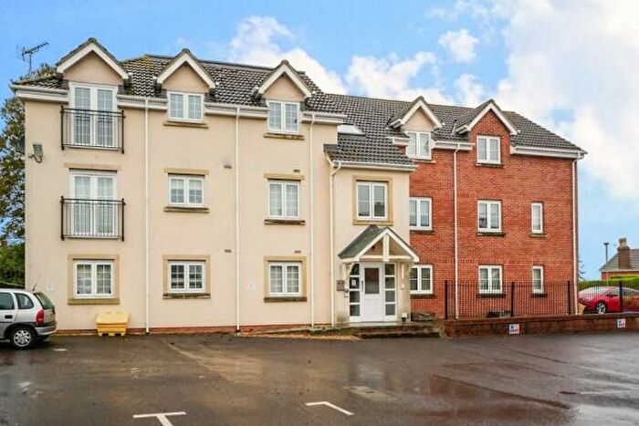 2 Bedroom Flat To Rent In Glebe Place, Highworth, Swindon, SN6