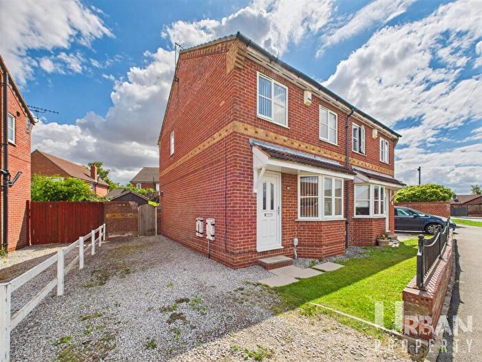 3 Bedroom Semi-Detached House For Sale In Cleeve Road, Hedon, HU12