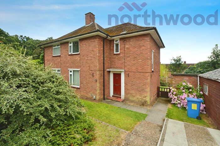 4 Bedroom Semi-Detached House To Rent In Brereton Close Student, West Earlham, Norwich, NR5