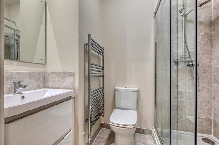 1 Bedroom Flat For Sale In Bridge House, - High Street, Birmingham, B14