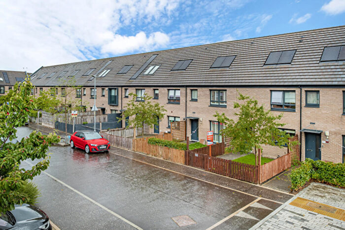 2 Bedroom Terraced House For Sale In Ashgrove Street, Dalmarnock, Glasgow, G40
