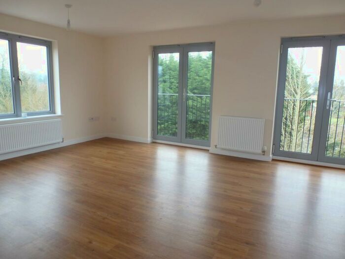 2 Bedroom Flat To Rent In Swaffham Road, Dereham, NR19