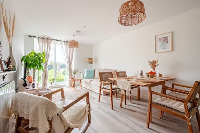 1 Bedroom Flat To Rent In Eben Haezer House, The Wharf, CF10