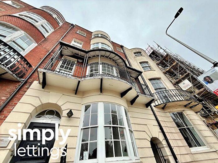 1 Bedroom Flat To Rent In Grand Parade, Brighton, BN2