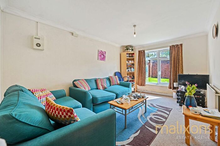 1 Bedroom Flat For Sale In Leithcote Path, Poplar Court, SW16