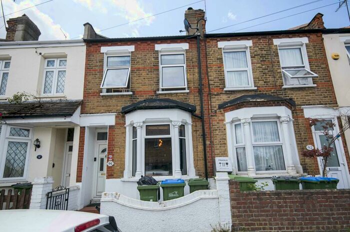 2 Bedroom Terraced House To Rent In Timbercroft Lane Plumstead, SE18