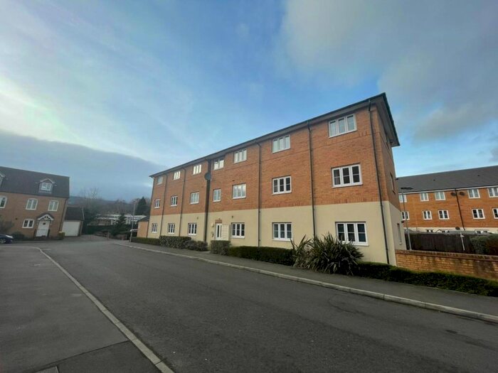 2 Bedroom Flat To Rent In Blaen Bran Close, Pontnewydd, Cwmbran, NP44
