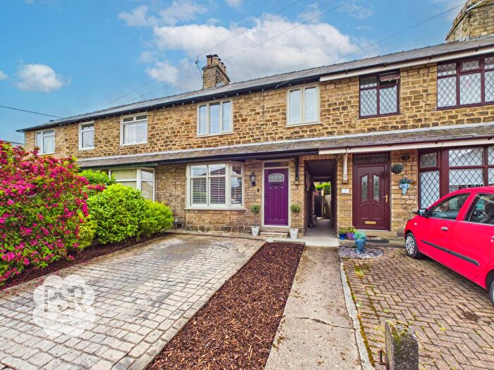 3 Bedroom Link Detached House For Sale In Maple Avenue, Disley, SK12