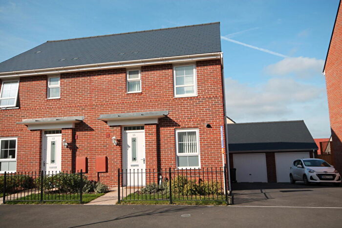 3 Bedroom Semi-Detached House To Rent In Clayhill Drive, Yate, Bristol, BS37