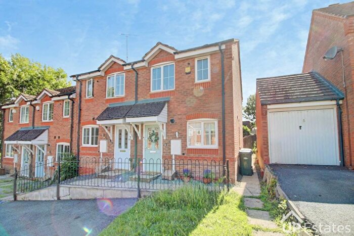2 Bedroom End Of Terrace House For Sale In Knotting Way, Binley, Coventry, CV3