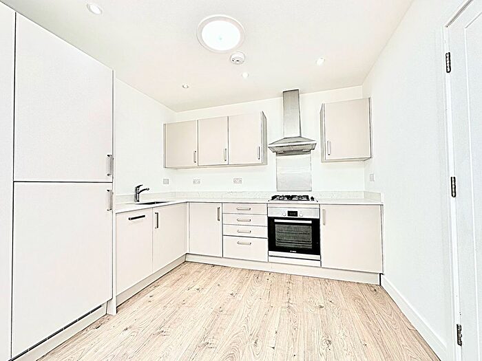1 Bedroom Flat To Rent In Park Apartments, Bedford, MK41