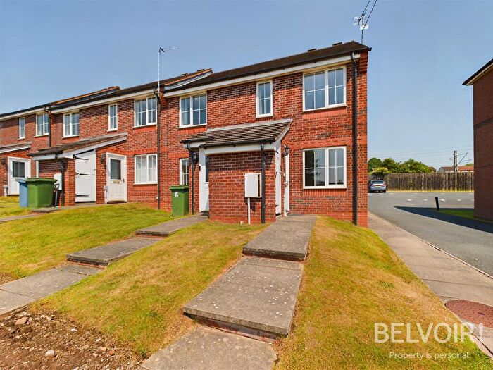 2 Bedroom Flat To Rent In Navigation Loop, Stone, ST15