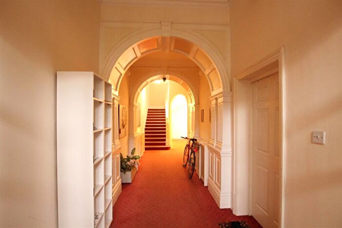 1 Bedroom Flat To Rent In Clarendon Park Road, Leicester, LE2