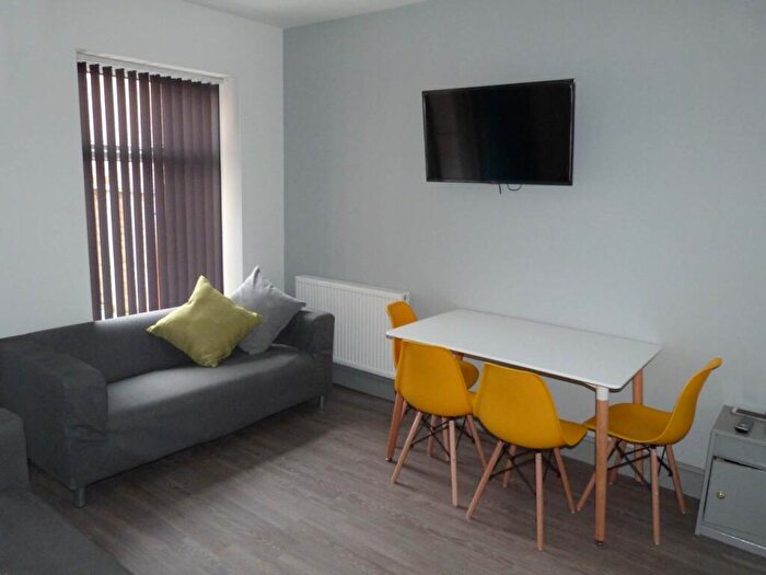 6 Bedroom House To Rent In Elm Place, Ormsirk, L39