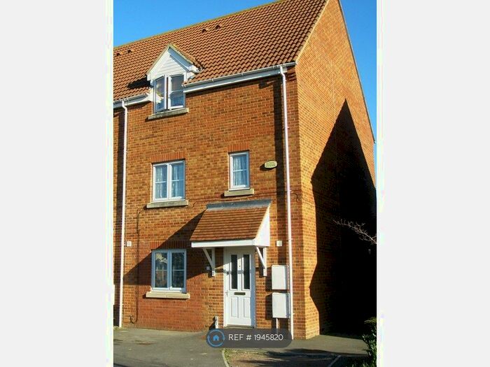 Studio To Rent In Marsh Farm Lane, Swindon, SN1