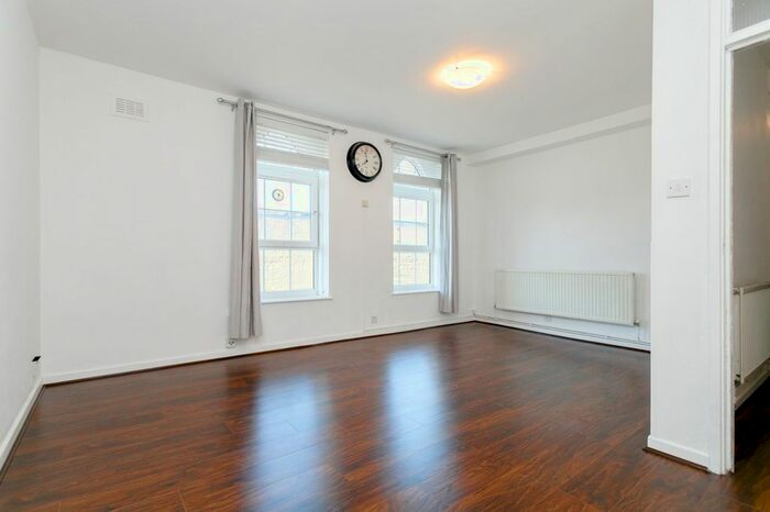 2 Bedroom Flat To Rent In Shore Place, Shore Road, Hackney, London, E9