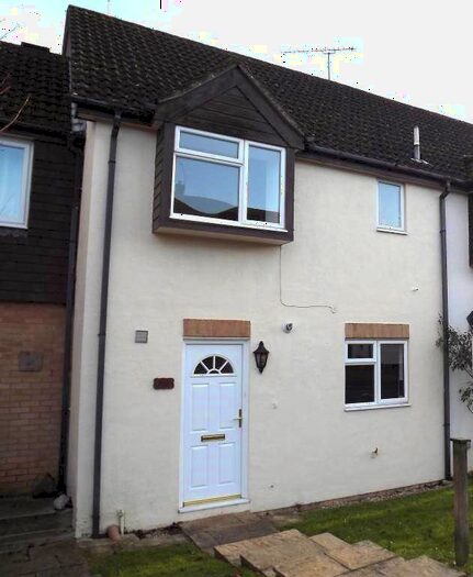 3 Bedroom Terraced House To Rent In Middle Mead, Hook, RG27