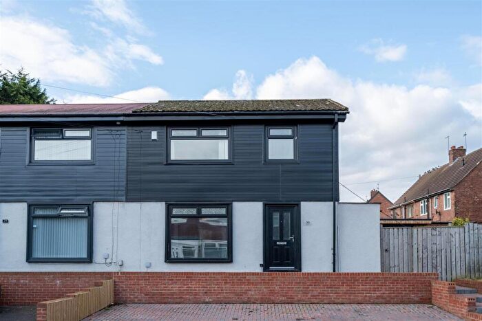 3 Bedroom Semi-Detached House For Sale In Ashleigh Grove, Forest Hall, Newcastle Upon Tyne, NE12