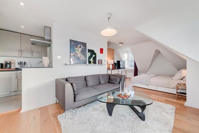 Studio To Rent In Frognal, Hampstead, NW3