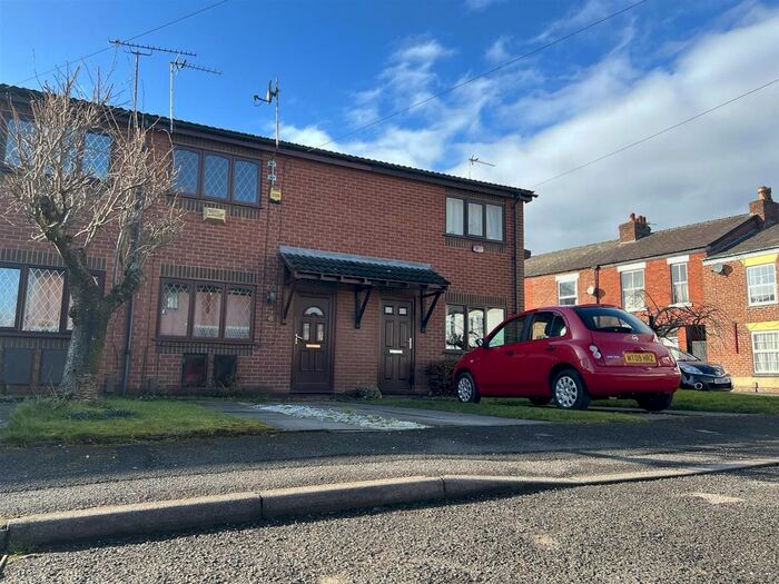 2 Bedroom Terraced House To Rent In Yeoman Close, Hazel Grove, Stockport, SK7