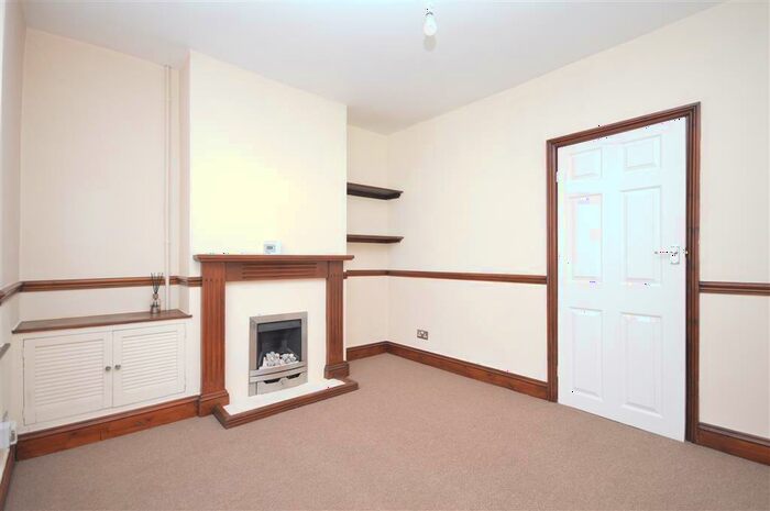 2 Bedroom House To Rent In Havelock Street, Kettering, NN16