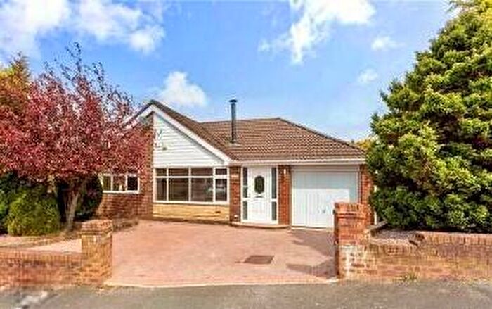 5 Bedroom House To Rent In Hough Fold Way, Bolton, BL2