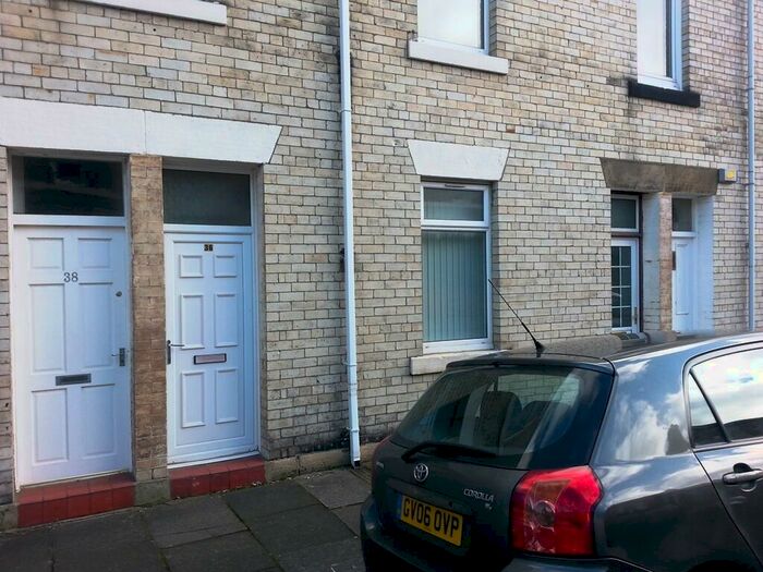 2 Bedroom Flat To Rent In Gosforth, Newcastle, NE3