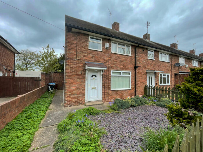 2 Bedroom Terraced House To Rent In Staveley Road, Hull, Yorkshire, HU9