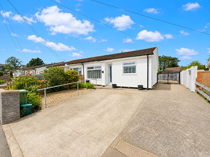 3 Bedroom Semi-Detached Bungalow For Sale In Fair View, Hirwaun, Aberdar, Rhondda Cynon Taf, CF44