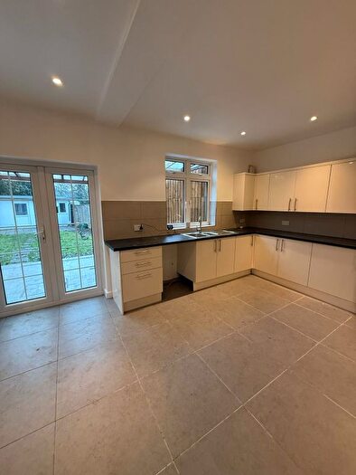 3 Bedroom Detached House To Rent In Brigadier Hill, Enfield, EN2