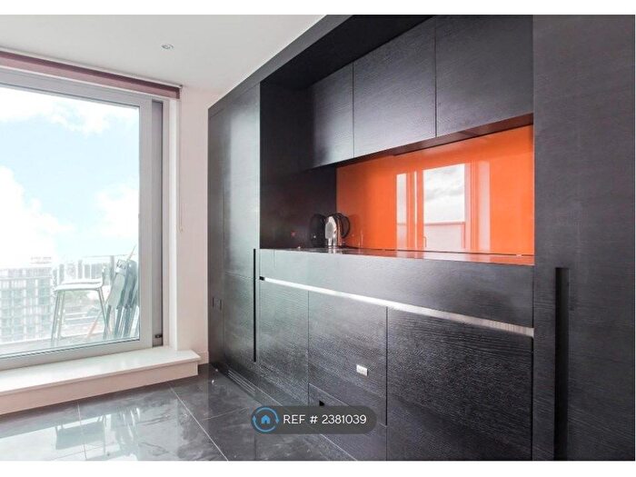 Studio To Rent In Pan Peninsula Square, London, E14