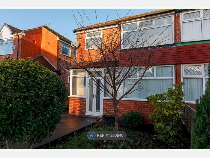 3 Bedroom Semi-Detached House To Rent In Dovedale Avenue, Manchester M25