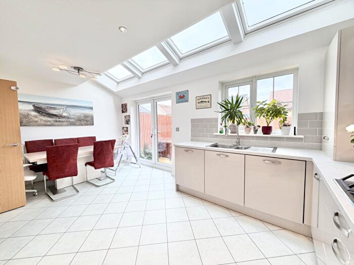 3 Bedroom Semi-Detached House For Sale In Blackberry Lane, Brinnington, Stockport, SK5