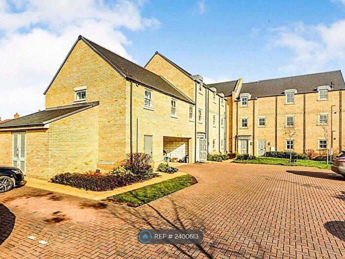 2 Bedroom Flat To Rent In Flanders Close, Bicester, OX26