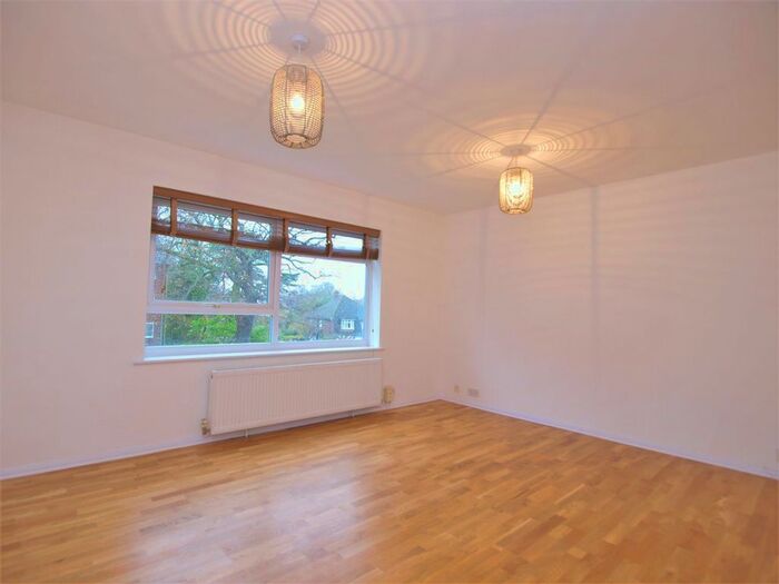 1 Bedroom Flat To Rent In Cumberland Road, Bromley, BR2