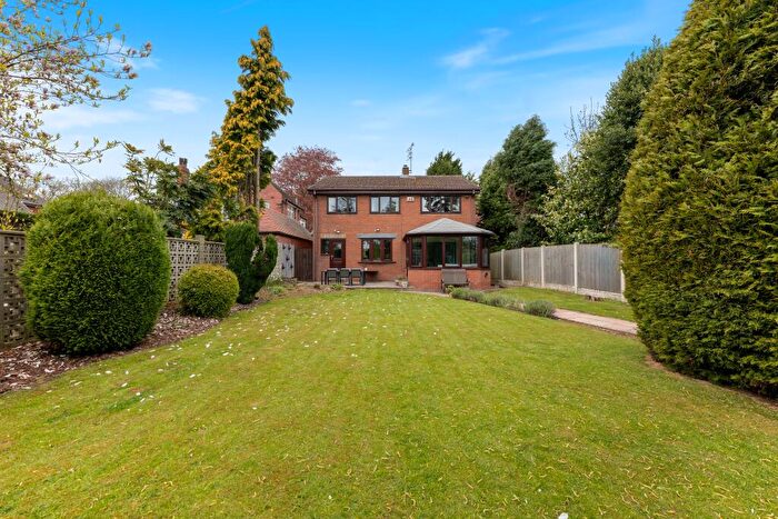 4 Bedroom Detached House For Sale In Doncaster Road, Thrybergh, Rotherham, S65