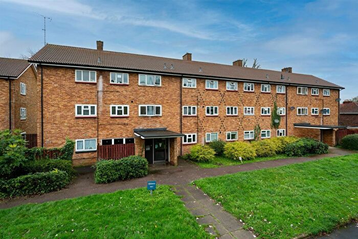 2 Bedroom Flat To Rent In Underacres Close, Hemel Hempstead Industrial Estate, Hemel Hempstead, HP2