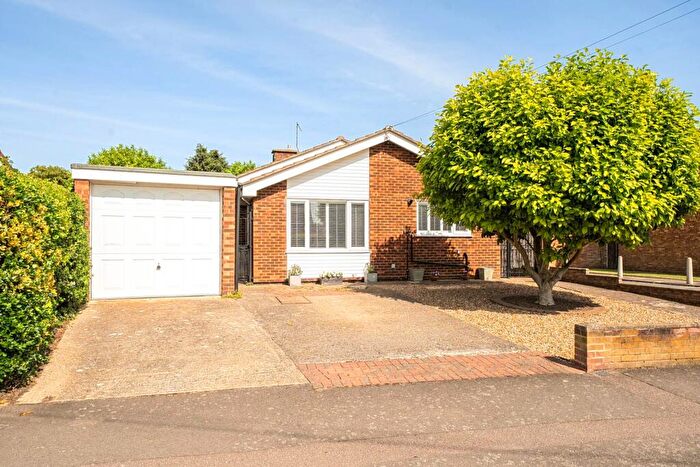 3 Bedroom Detached Bungalow For Sale In Cricket Lane, Goldington, MK41